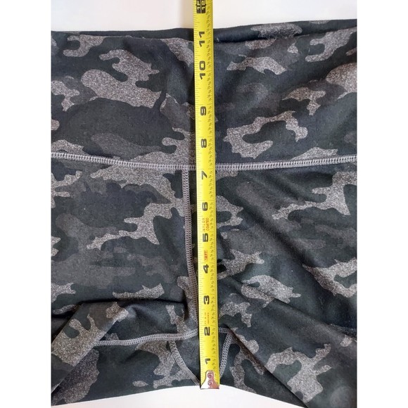 Fabletics Mid-Rise Gray Camouflage Powerhold Leggings W/Pockets Ladies Size S - Picture 5 of 9
